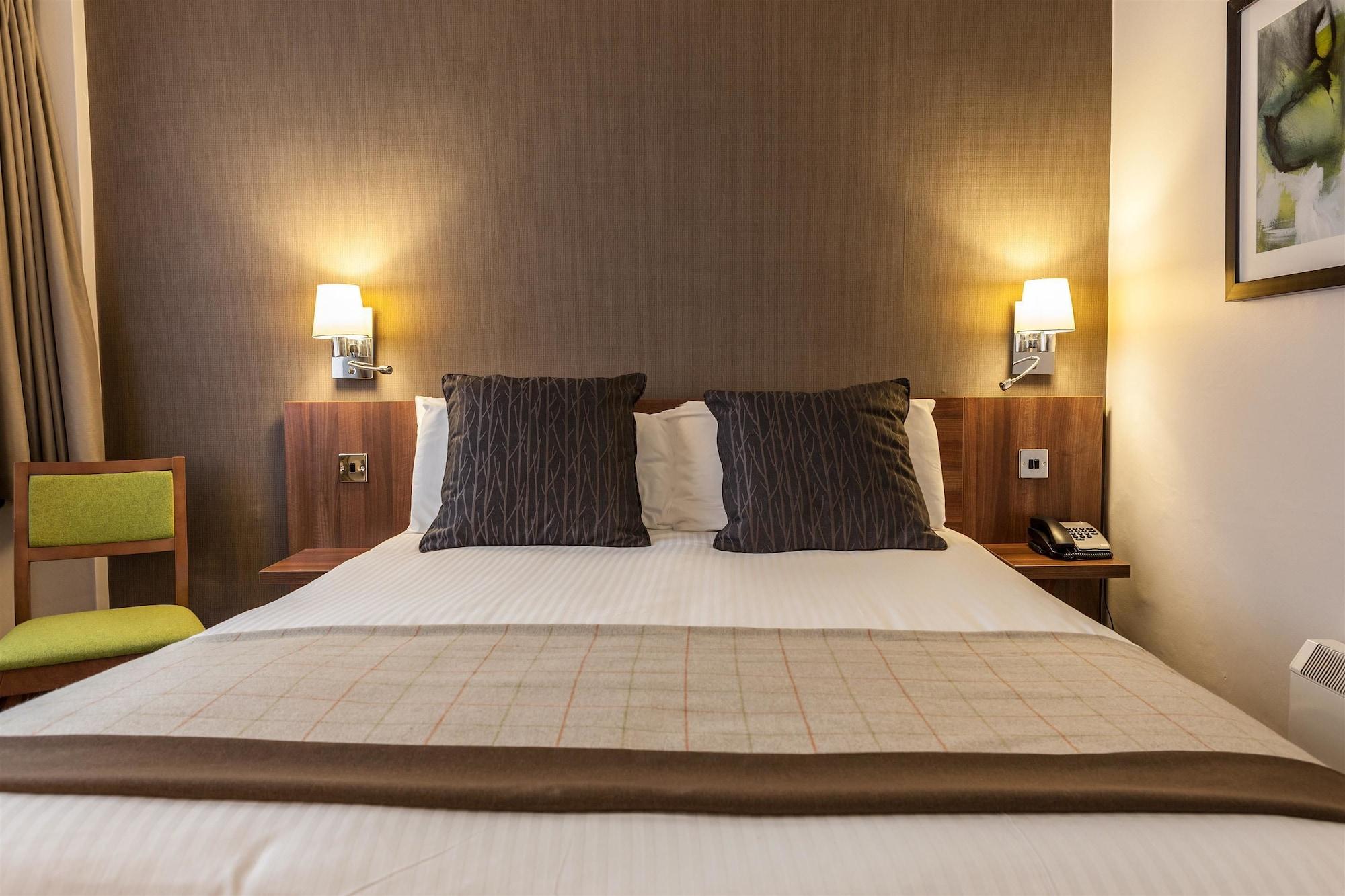 Cresta Court Hotel Altrincham Zewnętrze zdjęcie