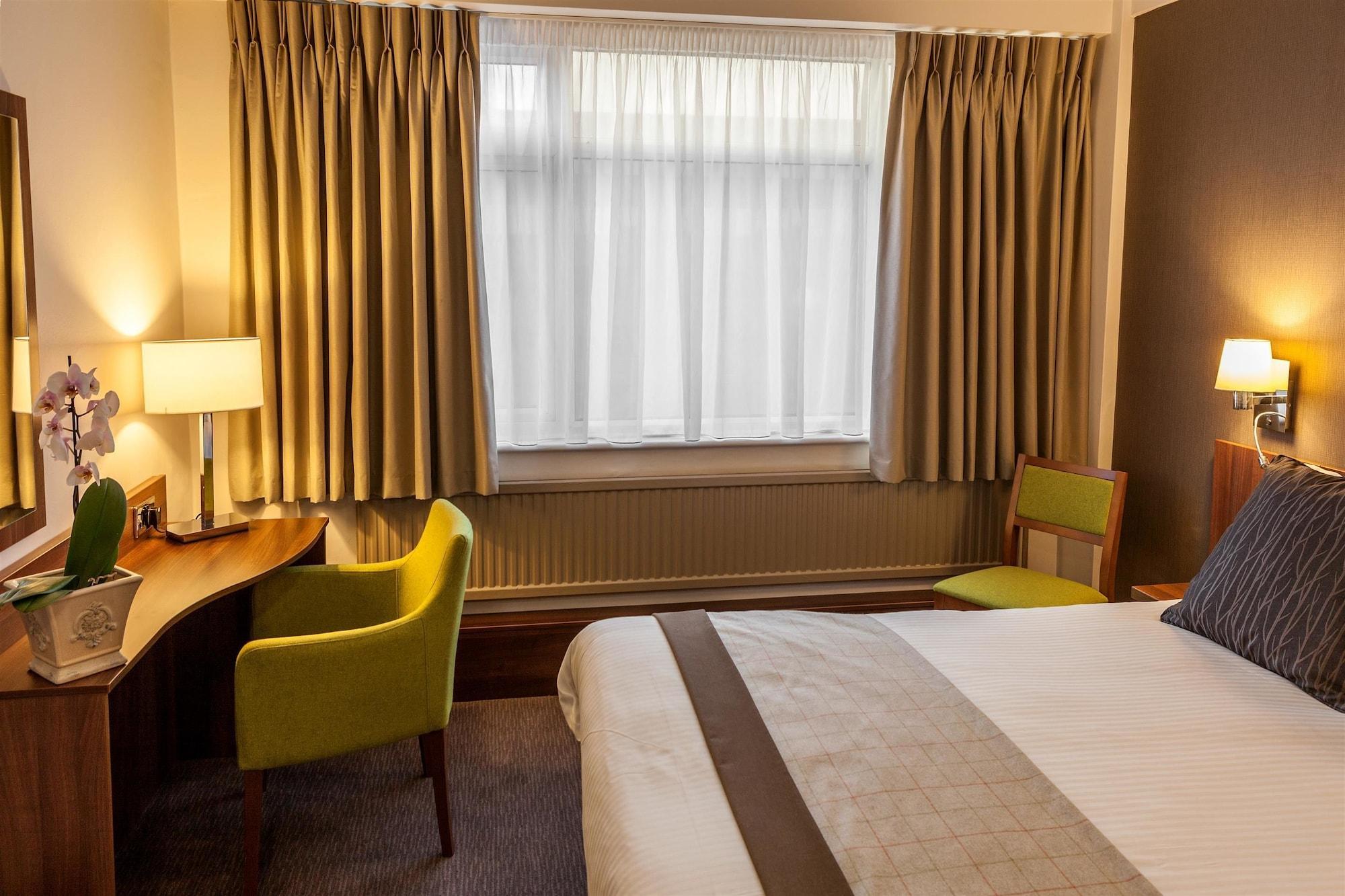 Cresta Court Hotel Altrincham Zewnętrze zdjęcie