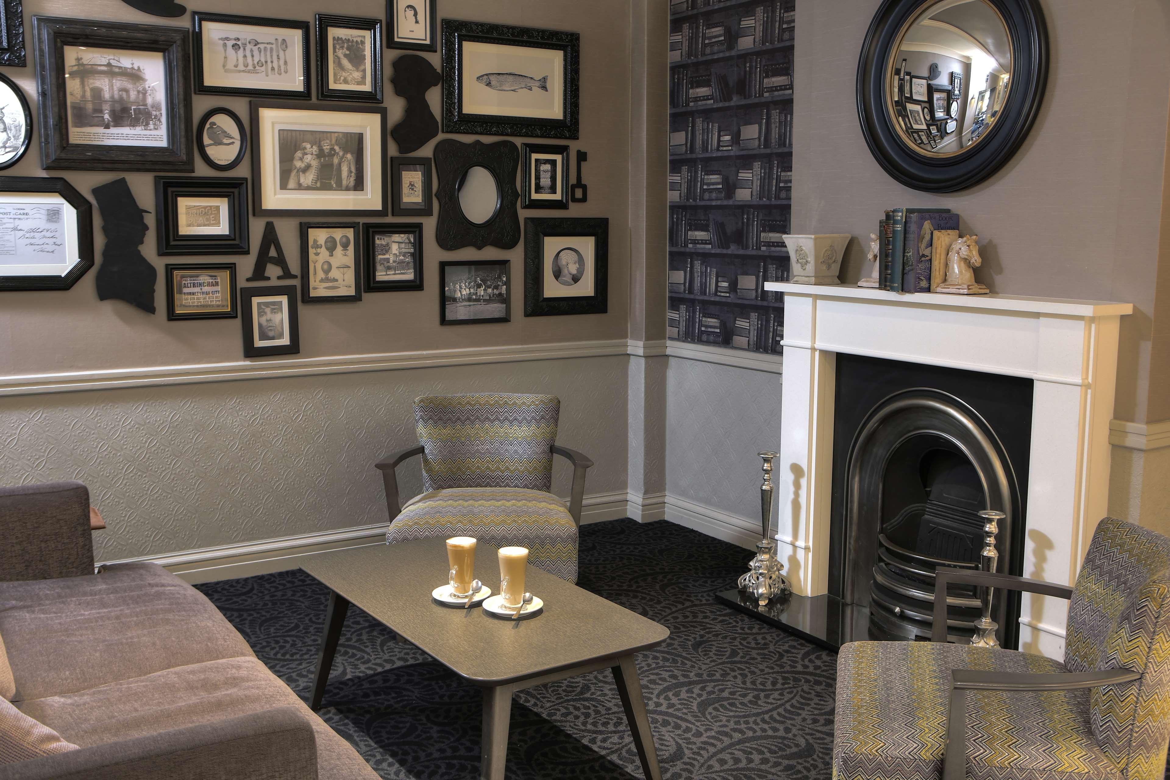 Cresta Court Hotel Altrincham Zewnętrze zdjęcie