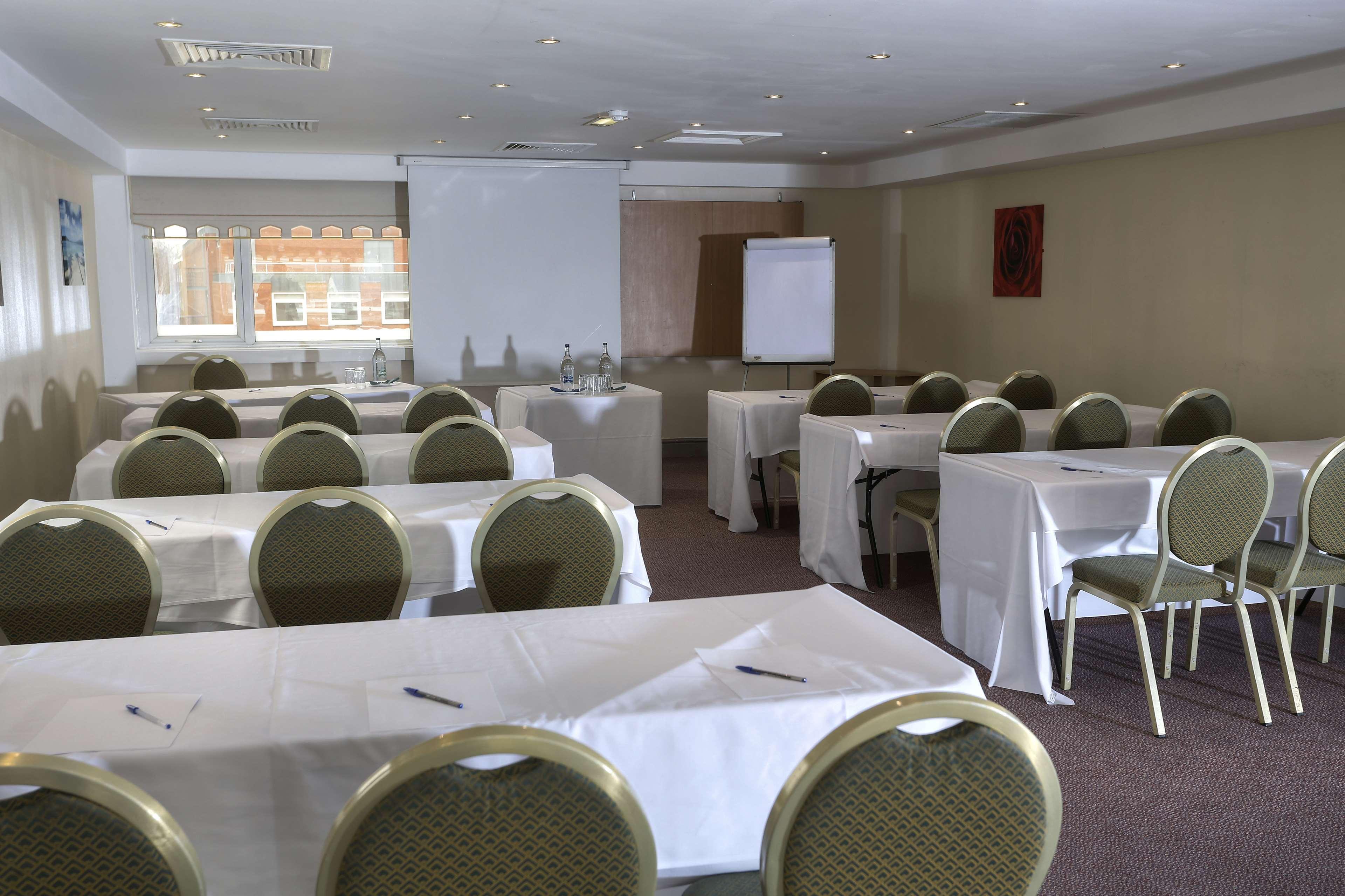 Cresta Court Hotel Altrincham Zewnętrze zdjęcie