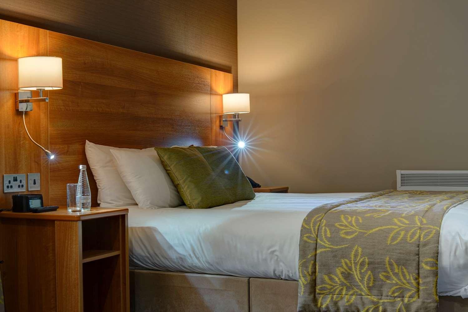 Cresta Court Hotel Altrincham Zewnętrze zdjęcie