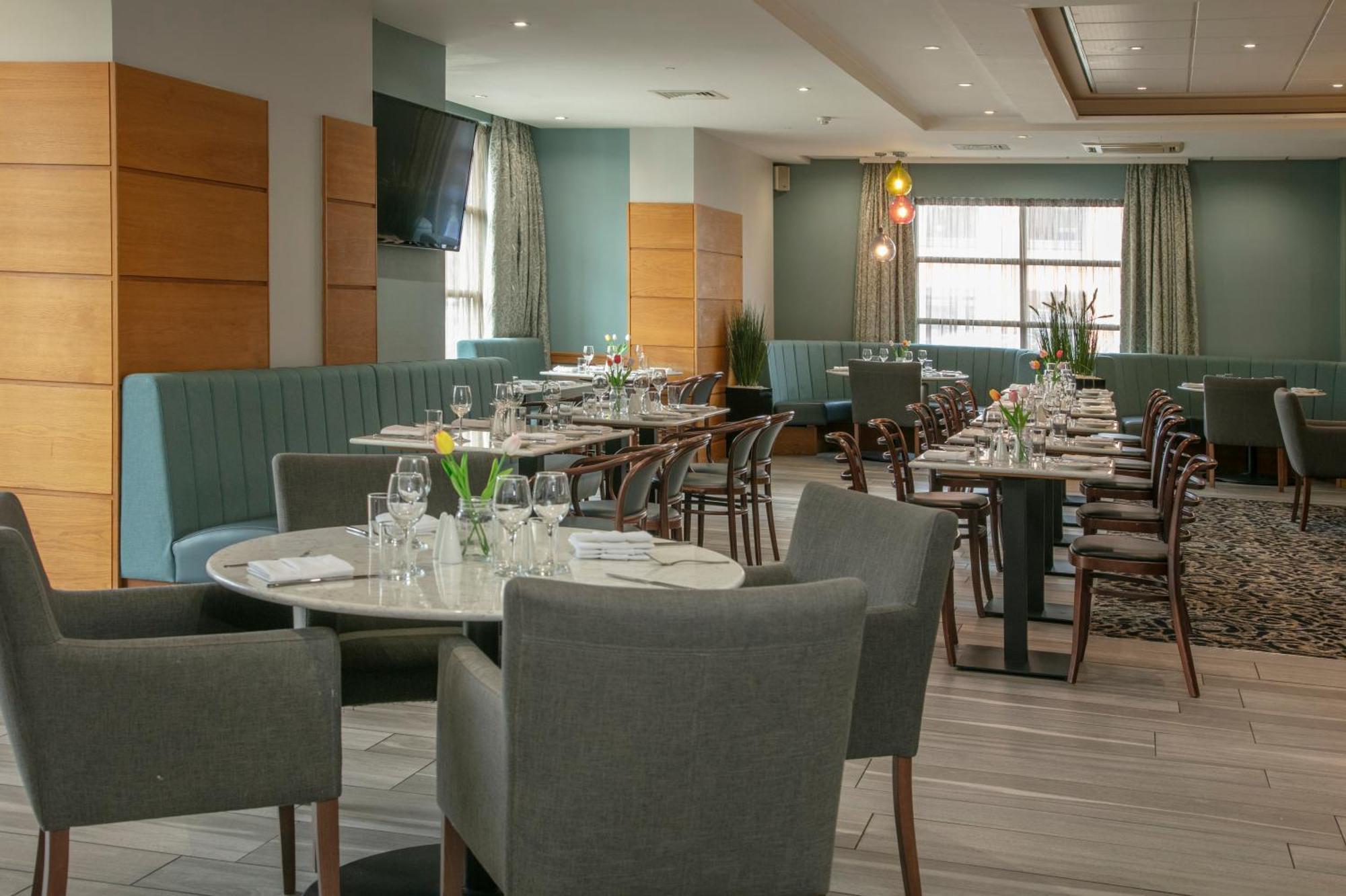 Cresta Court Hotel Altrincham Zewnętrze zdjęcie