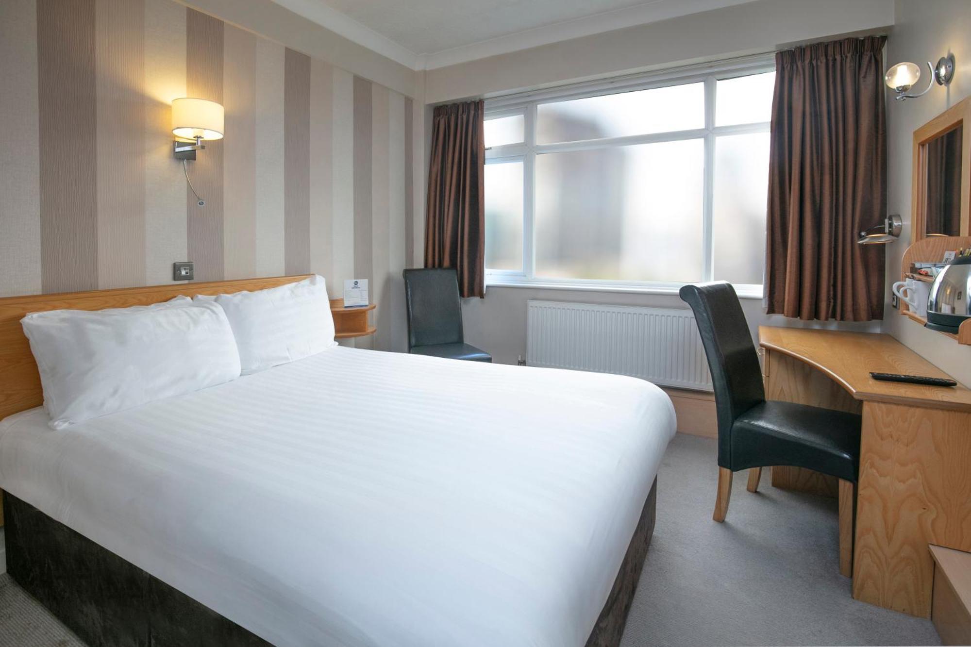 Cresta Court Hotel Altrincham Zewnętrze zdjęcie