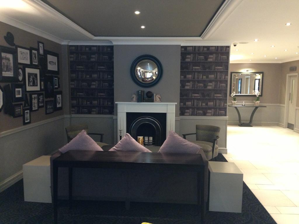 Cresta Court Hotel Altrincham Zewnętrze zdjęcie