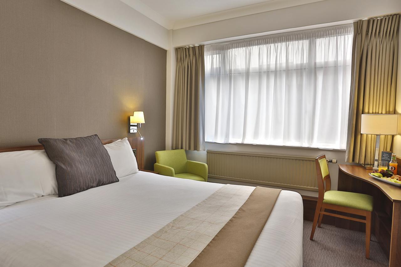 Cresta Court Hotel Altrincham Zewnętrze zdjęcie
